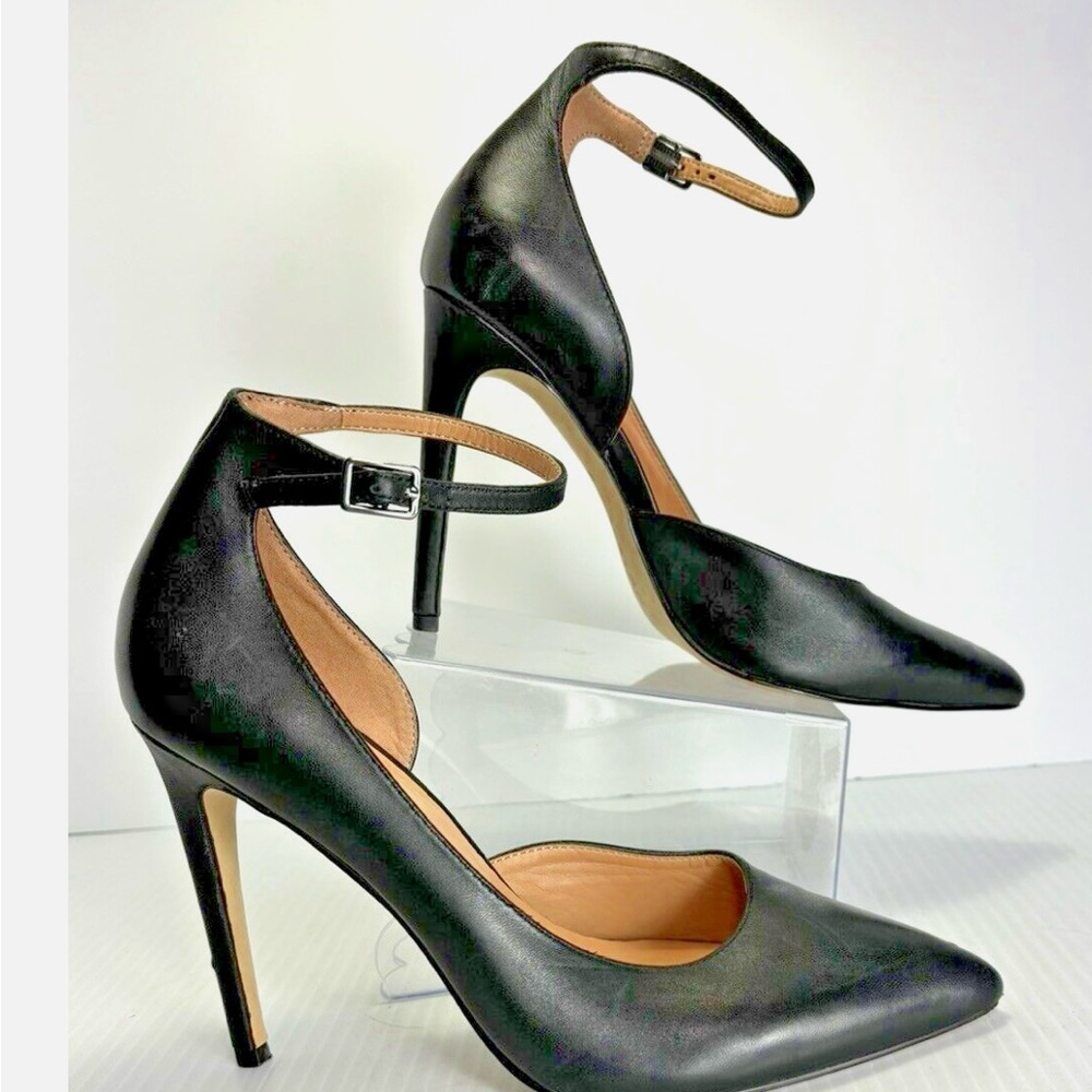 Halston Heritage Margo D’Orsay Pumps